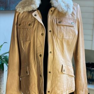 Women's Banana Republic Leather Moto Jacket with detatchable Faux Fur Collar